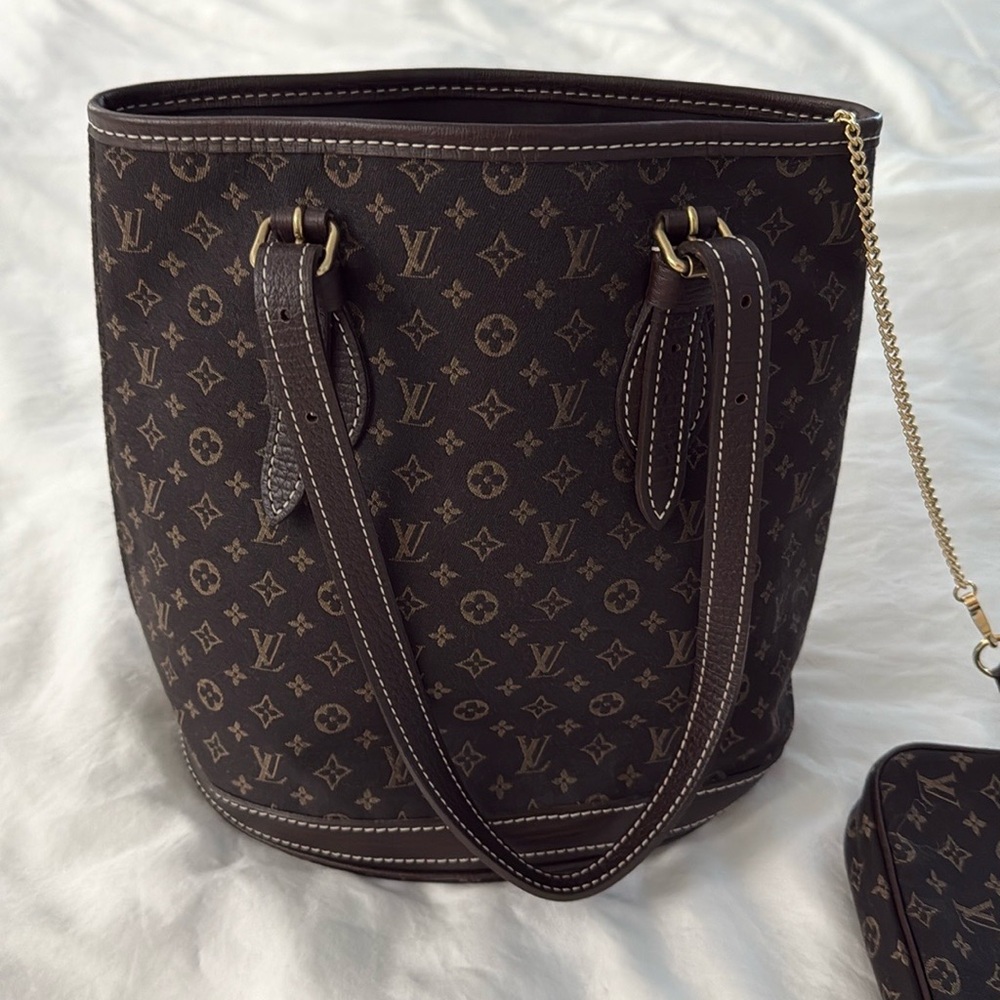 Louis Vuitton mini Lin bucket Monogram Shoulder Bag with detachable pocket purse